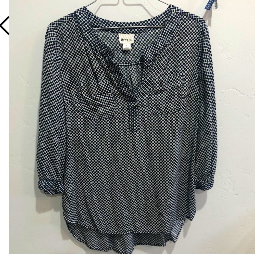 Blue and white polka dot mid sleeve